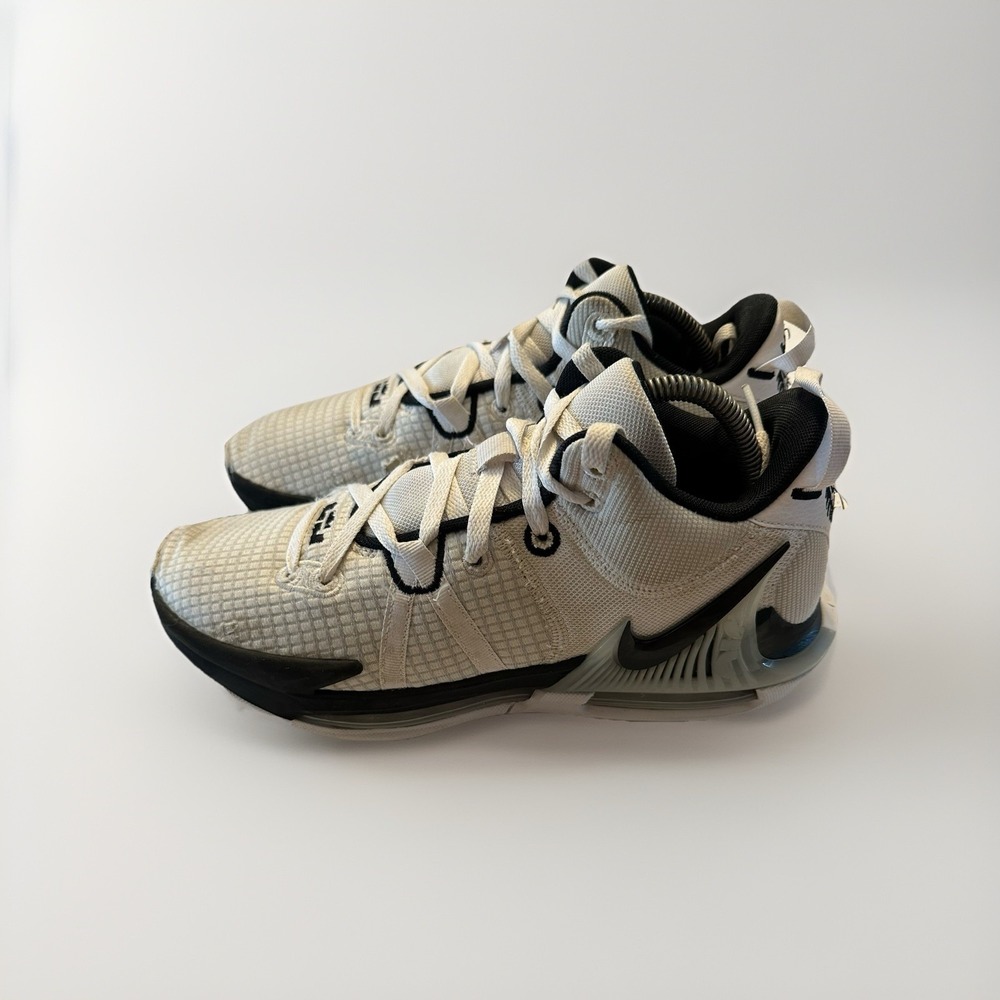 Nike Lebron Witness VII 7 TB White Black DZ3299-100 Men's Shoes Size 9.5